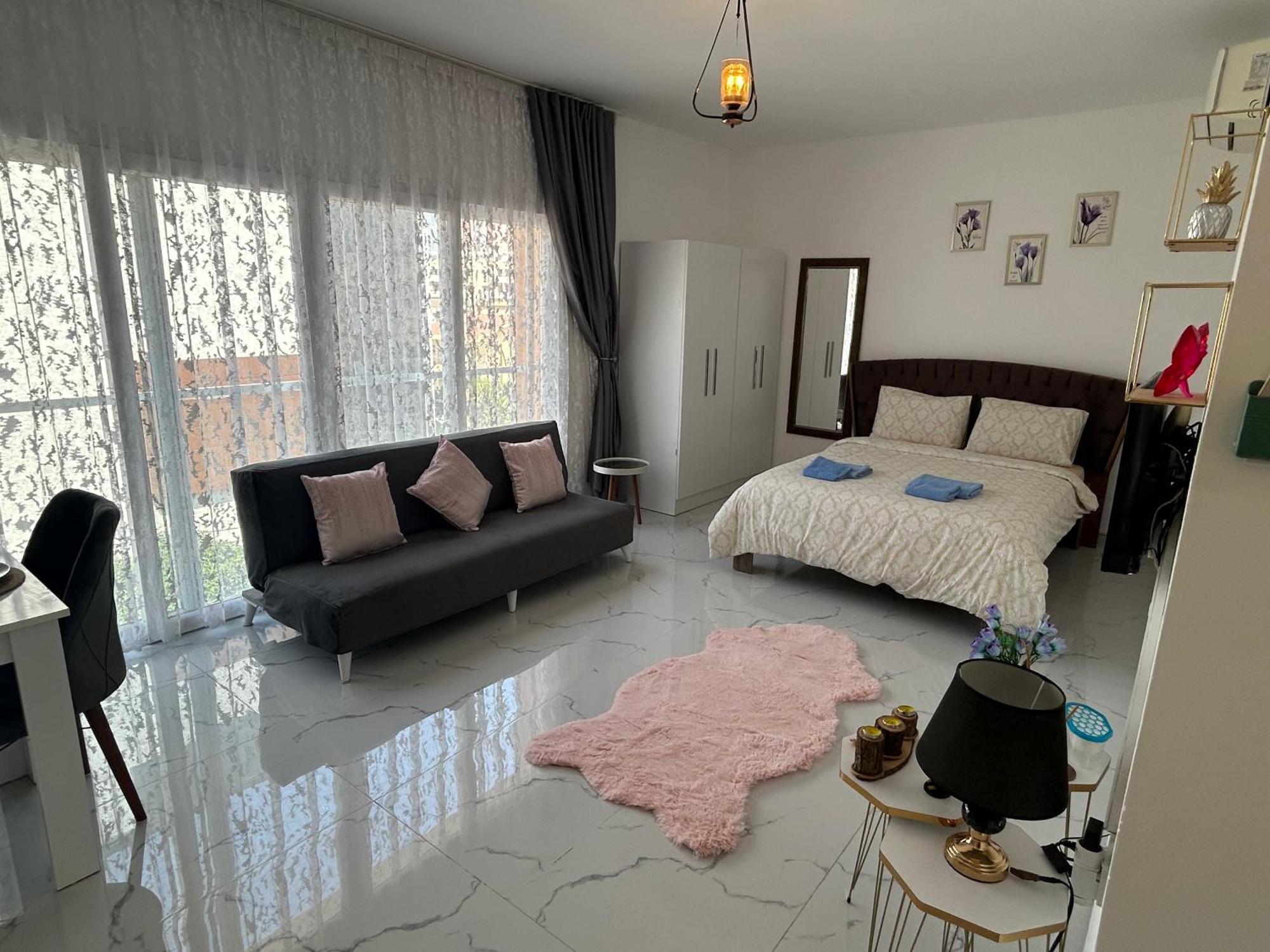 New In The Middle Of Famagusta & Netflix *
