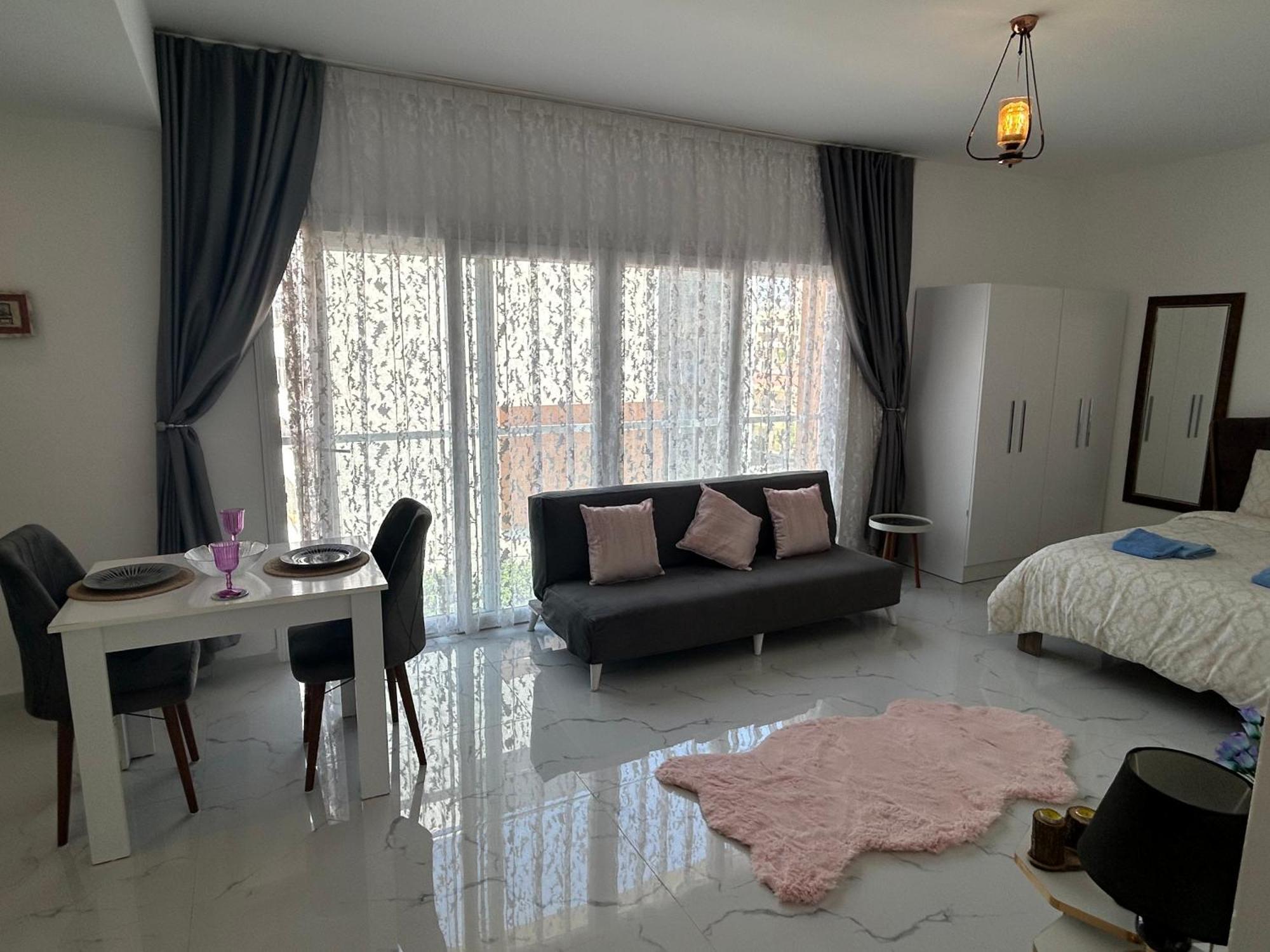 Apartment New In The Middle Of Famagusta & Netflix Famagusta (Northern Cyprus)