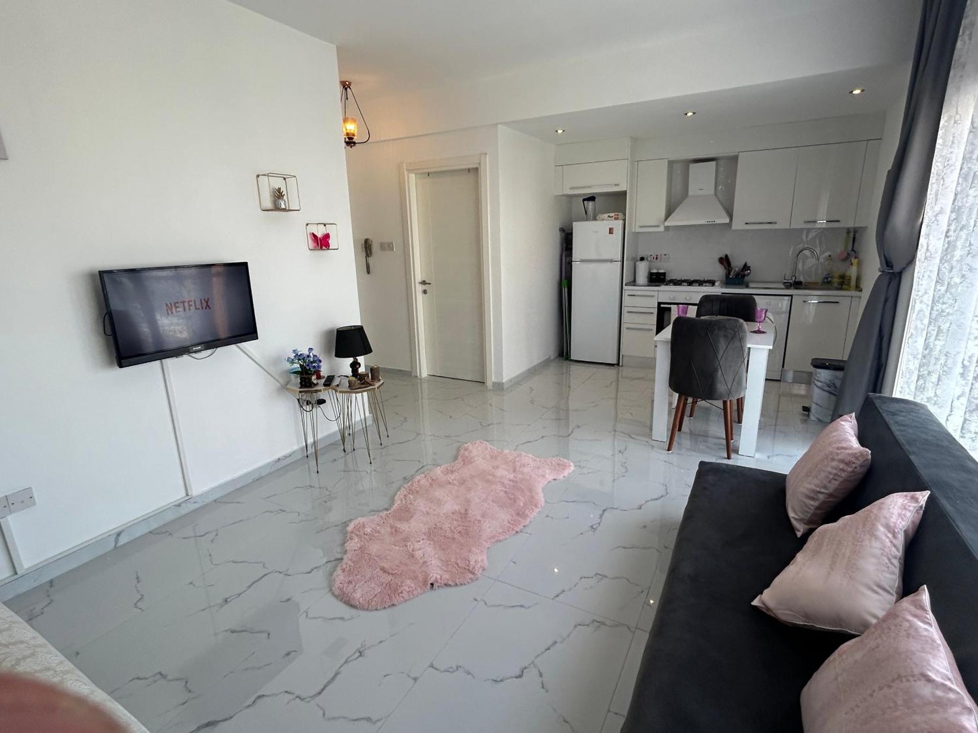 New In The Middle Of Famagusta & Netflix *