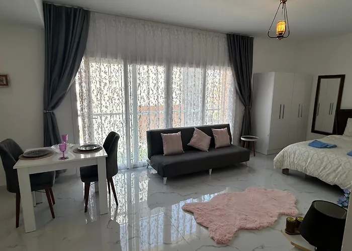 New Studio In The Middle Of Famagusta & Netflix