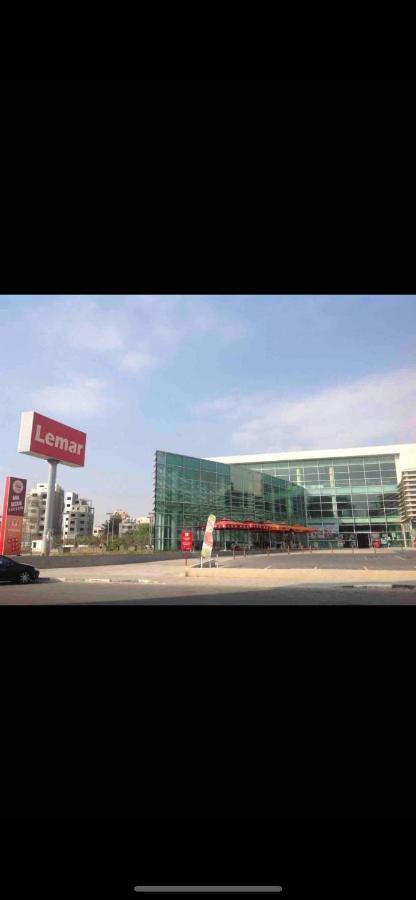 Διαμέρισμα New In The Middle Of Famagusta & Netflix